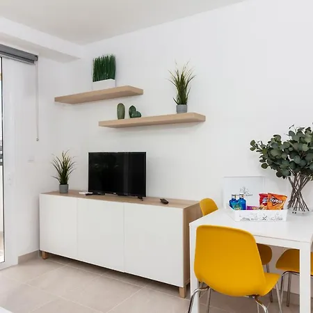 Homeforguest Modern And Recently Renovated In Arona