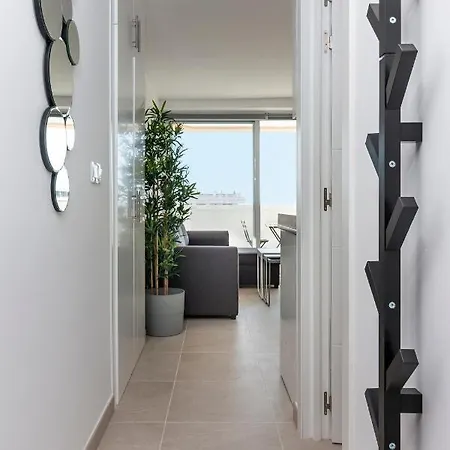 Homeforguest Modern And Recently Renovated In Arona