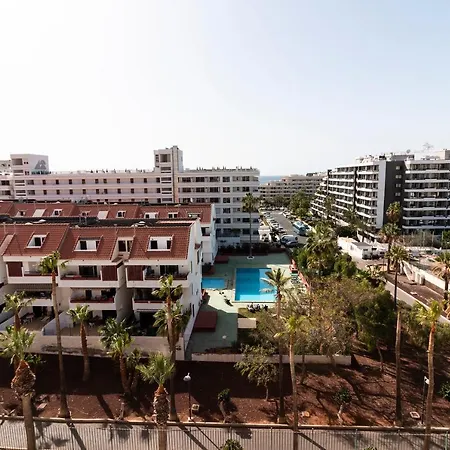 Homeforguest Modern And Recently Renovated In Arona Apartamento