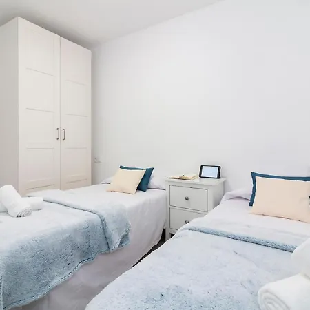 Apartment Homeforguest Modern And Recently Renovated In Arona